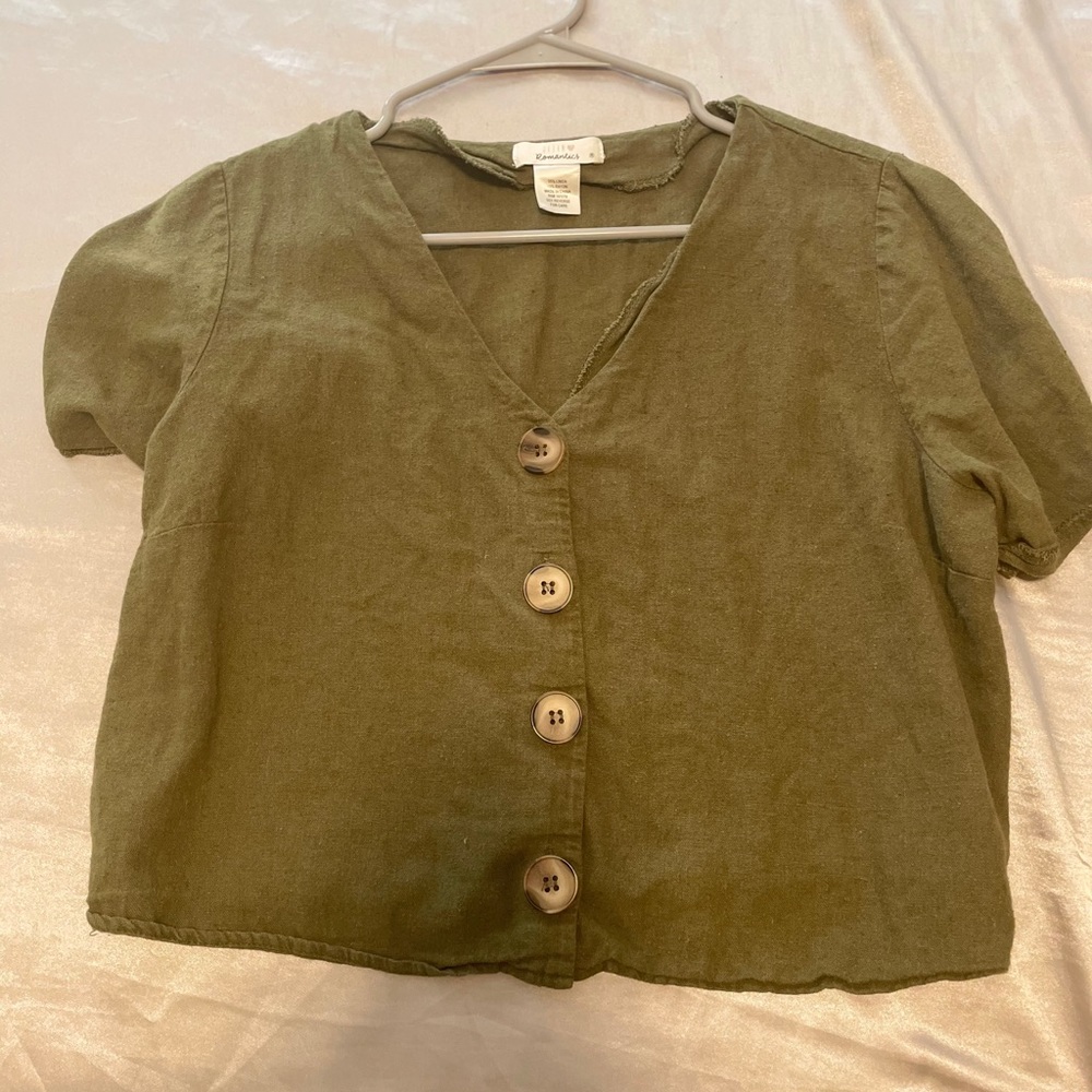 Green button up top 🍃
